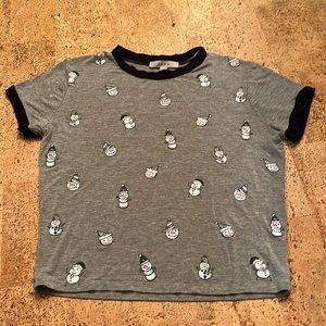 Cute snowman ☃️ motif tee. See pics!